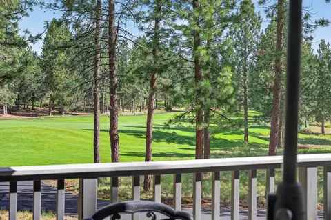 Exterior - 3534 NW Mccready Dr, Bend, OR 97703 photo 4 of 8