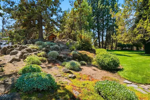 Exterior - 22539 Martee Ln, Bend, OR 97701 photo 39 of 86