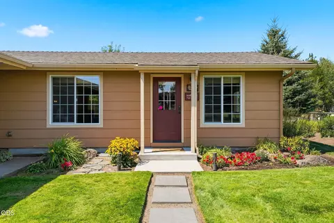 Exterior - 22539 Martee Ln, Bend, OR 97701 photo 9 of 86