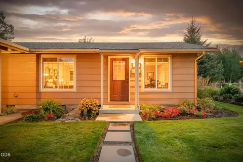 Exterior - 22539 Martee Ln, Bend, OR 97701 photo 69 of 86