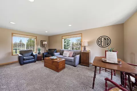 Living - 22539 Martee Ln, Bend, OR 97701 photo 6 of 9