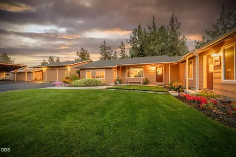 Exterior - 22539 Martee Ln, Bend, OR 97701 photo 67 of 86