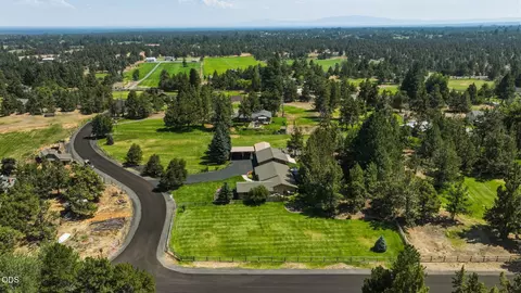 View/Area - 22539 Martee Ln, Bend, OR 97701 photo 11 of 34