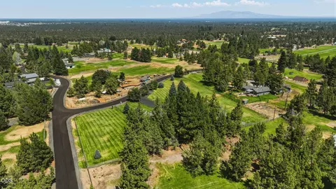 View/Area - 22539 Martee Ln, Bend, OR 97701 photo 13 of 34