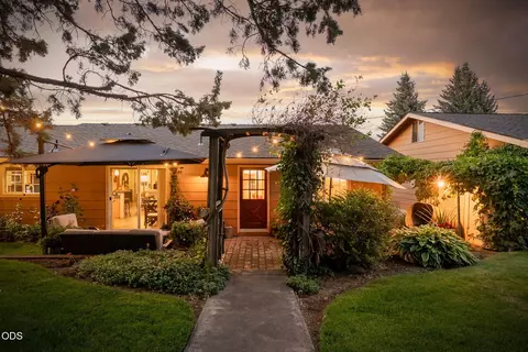 Exterior - 22539 Martee Ln, Bend, OR 97701 photo 80 of 86