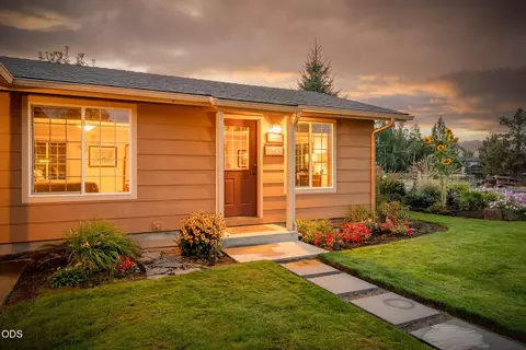 Exterior - 22539 Martee Ln, Bend, OR 97701 photo 68 of 86