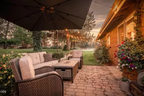 Exterior - 22539 Martee Ln, Bend, OR 97701 photo 74 of 86