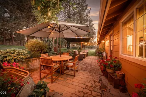 Exterior - 22539 Martee Ln, Bend, OR 97701 photo 77 of 86
