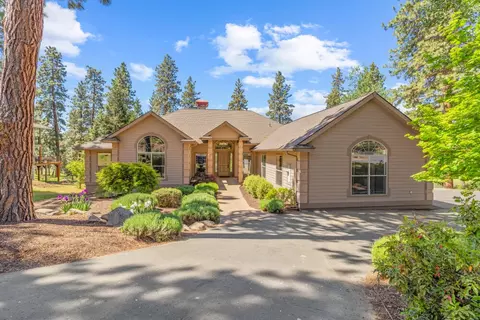 11756 Merganser Rd, Klamath Falls, OR 97601