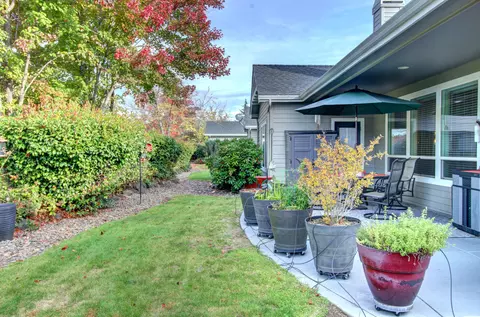 Exterior - 33 Broken Stone Way, Eagle Point, OR 97524 photo 1 of 1