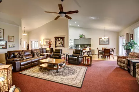 Living - 33 Broken Stone Way, Eagle Point, OR 97524 photo 3 of 3