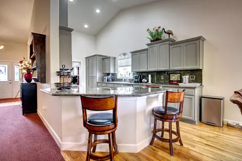 Kitchen - 33 Broken Stone Way, Eagle Point, OR 97524 photo 1 of 5