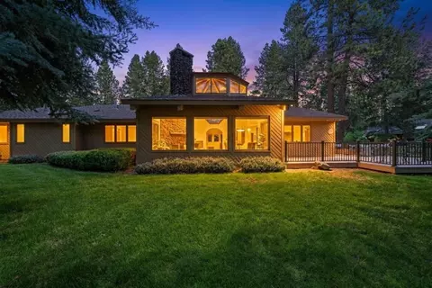 17735 Squirrel Ln #1, Sunriver, OR 97707