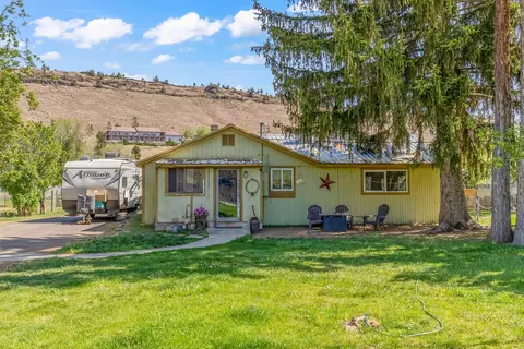 2555 SE Paulina Hwy, Prineville, OR 97754