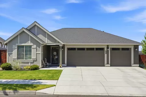 855 NE Hudspeth Cir, Prineville, OR 97754
