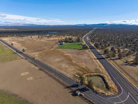 23669 Dodds Rd, Bend, OR 97701 photo 5