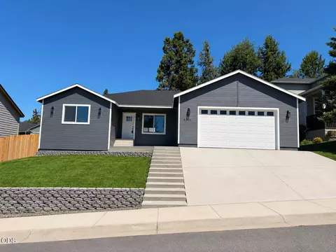 5155 Lyptus Ln, Klamath Falls, OR 97601