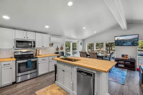 102 Hackett Dr, La Pine, OR 97739 photo 11