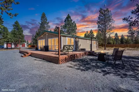 102 Hackett Dr, La Pine, OR 97739 photo 2