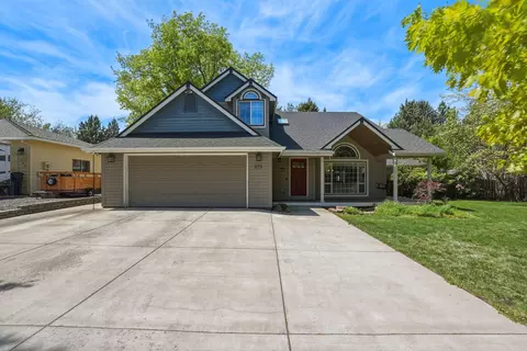 973 NE Paula Dr, Bend, OR 97701