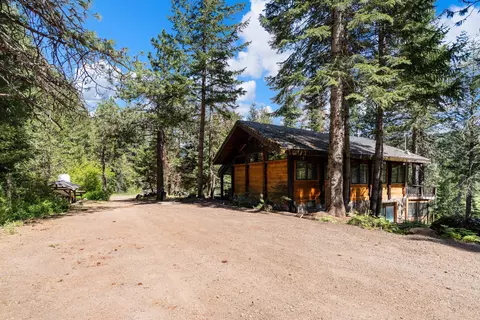 Exterior - 25232 Highway 140, Eagle Point, OR 97524 photo 2 of 13
