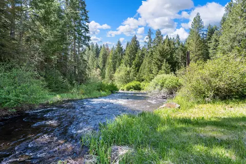 25232 Highway 140, Eagle Point, OR 97524