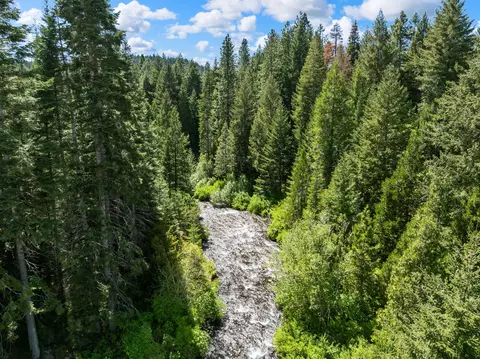 View/Area - 25232 Highway 140, Eagle Point, OR 97524 photo 2 of 12