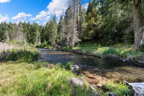 View/Area - 25232 Highway 140, Eagle Point, OR 97524 photo 1 of 12