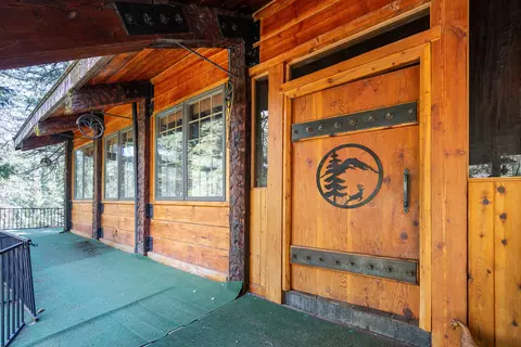 25232 Highway 140, Eagle Point, OR 97524