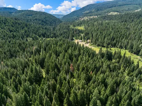 View/Area - 25232 Highway 140, Eagle Point, OR 97524 photo 11 of 12
