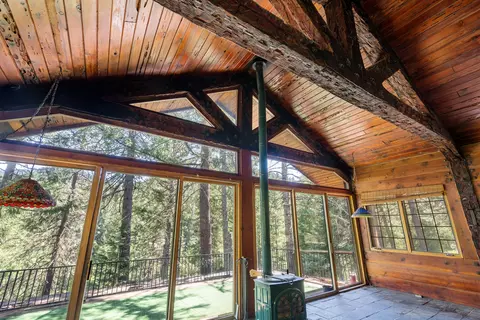 Exterior - 25232 Highway 140, Eagle Point, OR 97524 photo 3 of 13