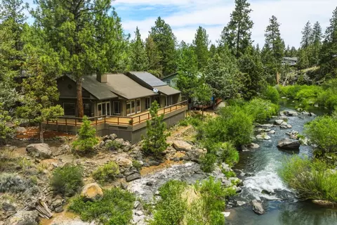 637 NW Silver Buckle Rd, Bend, OR 97703