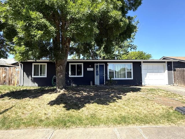 2629 Seneca Ave, Medford, OR 97501
