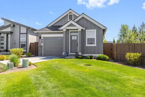 Exterior - 3859 NE Oakside Loop, Bend, OR 97701 photo 2 of 13