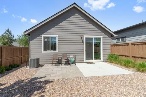 Exterior - 3859 NE Oakside Loop, Bend, OR 97701 photo 12 of 13
