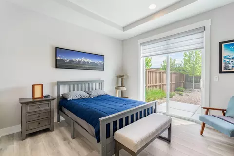 Bedroom - 3859 NE Oakside Loop, Bend, OR 97701 photo 1 of 2