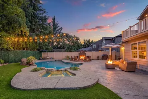 4573 Wolf Run Dr, Medford, OR 97504