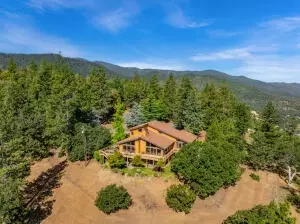 1999 Tolman Creek Rd, Ashland, OR 97520