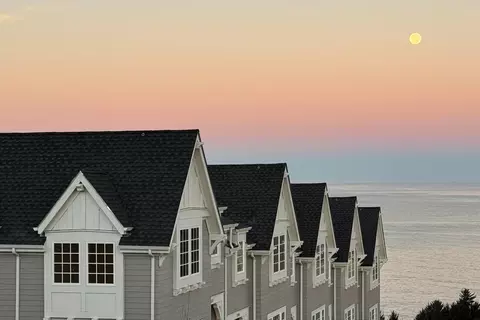 1152 NE Seascape Ave #9-13, Depoe Bay, OR 97341
