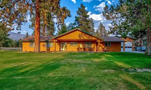 1916 Pine Grove Rd, Klamath Falls, OR 97603