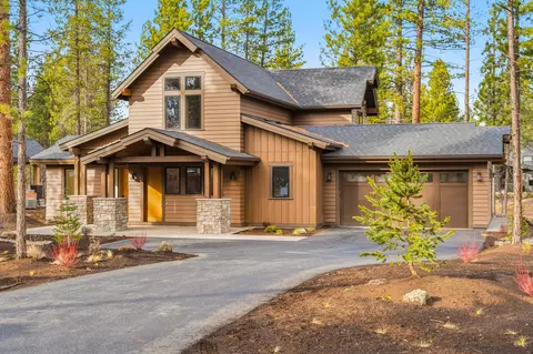 18211 Basalt Ln #328, Bend, OR 97707