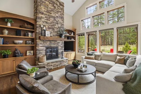 Living - 56155 Sable Rock Loop #277, Bend, OR 97707 photo 1 of 5