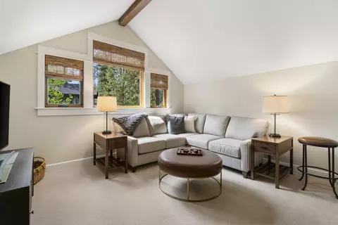 Living - 56155 Sable Rock Loop #277, Bend, OR 97707 photo 5 of 5