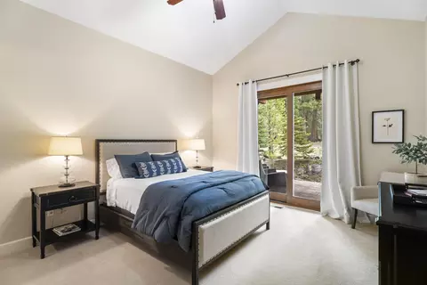 Bedroom - 56155 Sable Rock Loop #277, Bend, OR 97707 photo 5 of 8