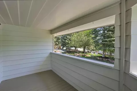 Exterior - 61573 E Lake Dr, Bend, OR 97702 photo 10 of 23
