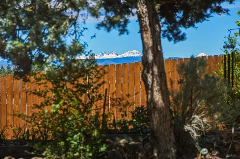 Exterior - 61573 E Lake Dr, Bend, OR 97702 photo 17 of 23