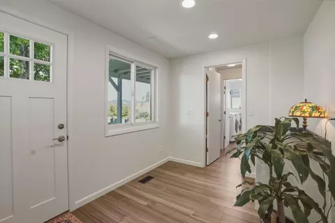 Entry Way - 61573 E Lake Dr, Bend, OR 97702 photo 4 of 5