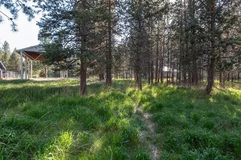 55548 Gross Dr, Bend, OR 97707 photo 13