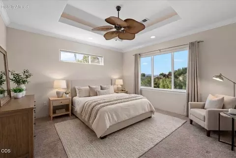 Bedroom - 1174 Highlands Dr, Eagle Point, OR 97524 photo 1 of 2