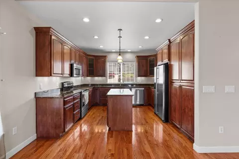 Kitchen - 1174 Highlands Dr, Eagle Point, OR 97524 photo 1 of 4